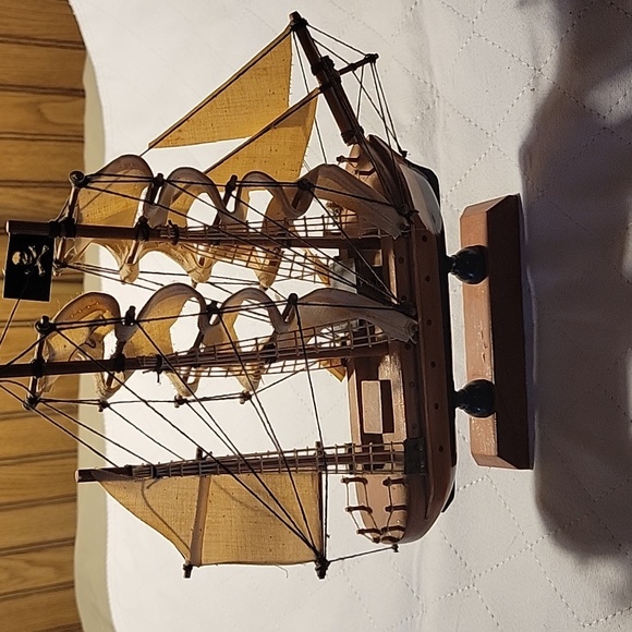 Replica of Pirate Ship - Picture 2 of 6